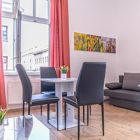 6 Min To Amusement Park - Economy Rooms In Shared Apartment 비엔나 외부 사진